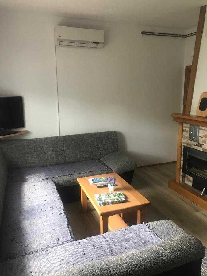 Guest House Josipović Korenica Extérieur photo